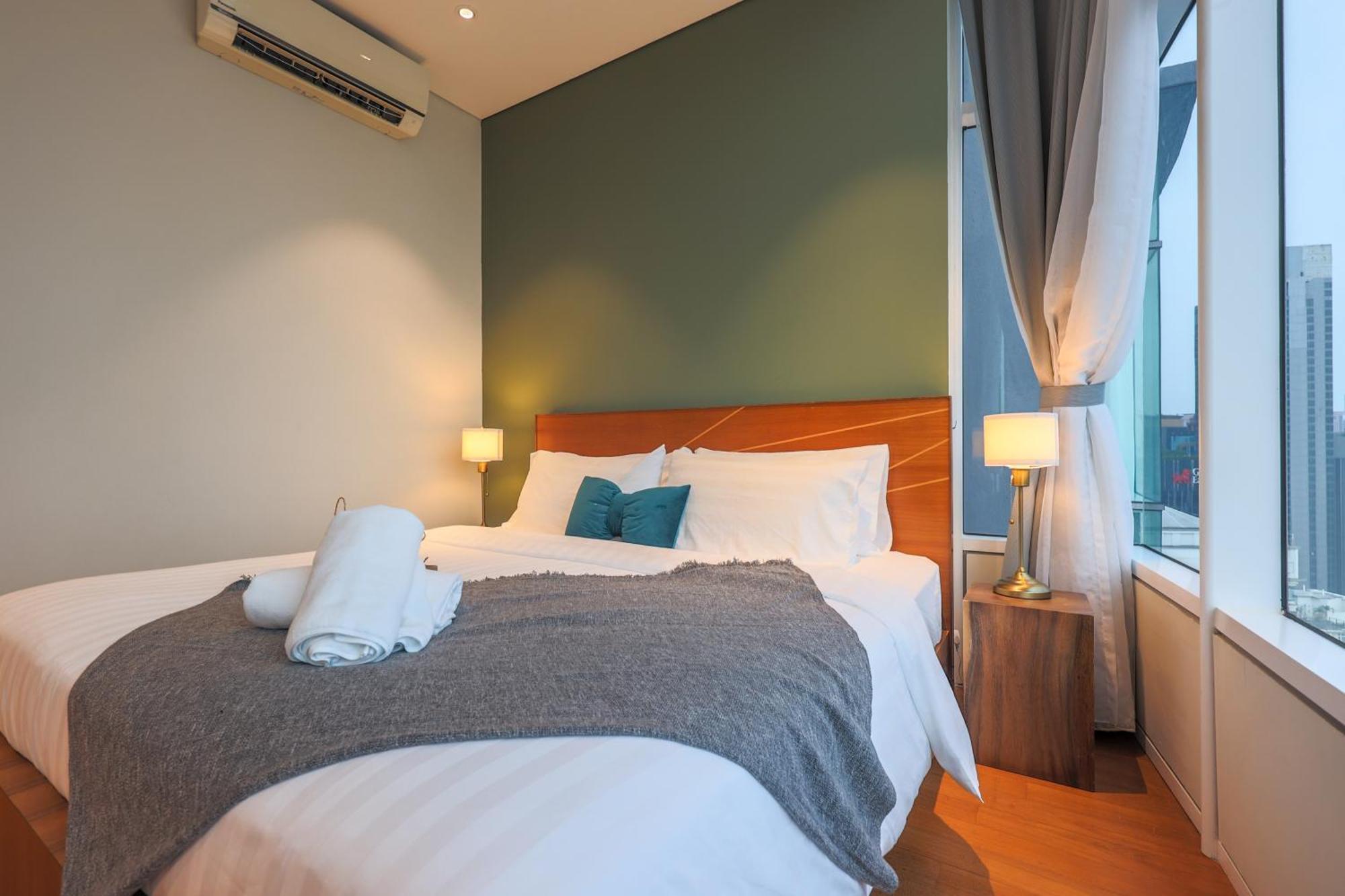Calm Sojourn, Sky Suites Klcc Kuala Lumpur Eksteriør billede