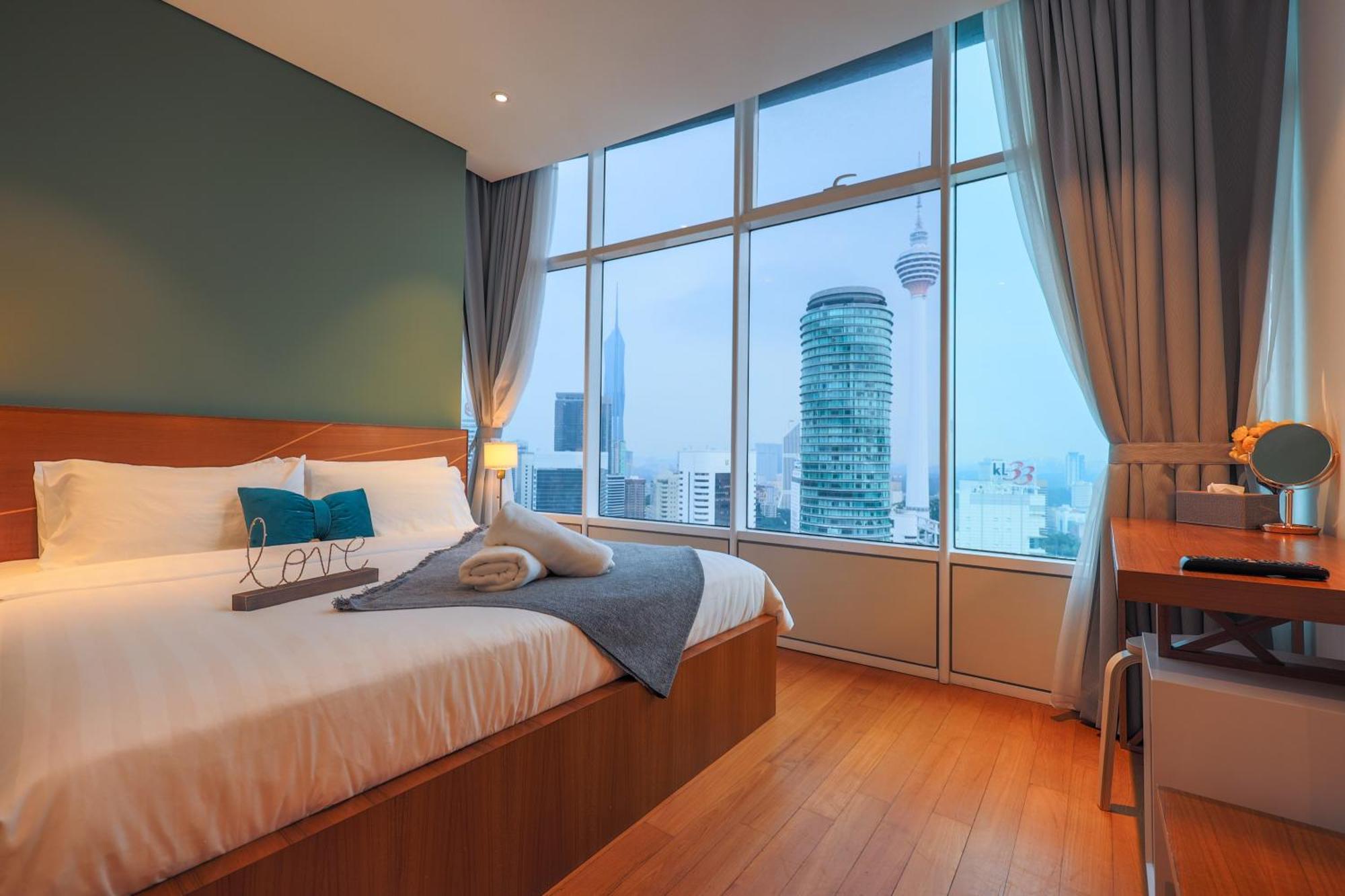 Calm Sojourn, Sky Suites Klcc Kuala Lumpur Eksteriør billede