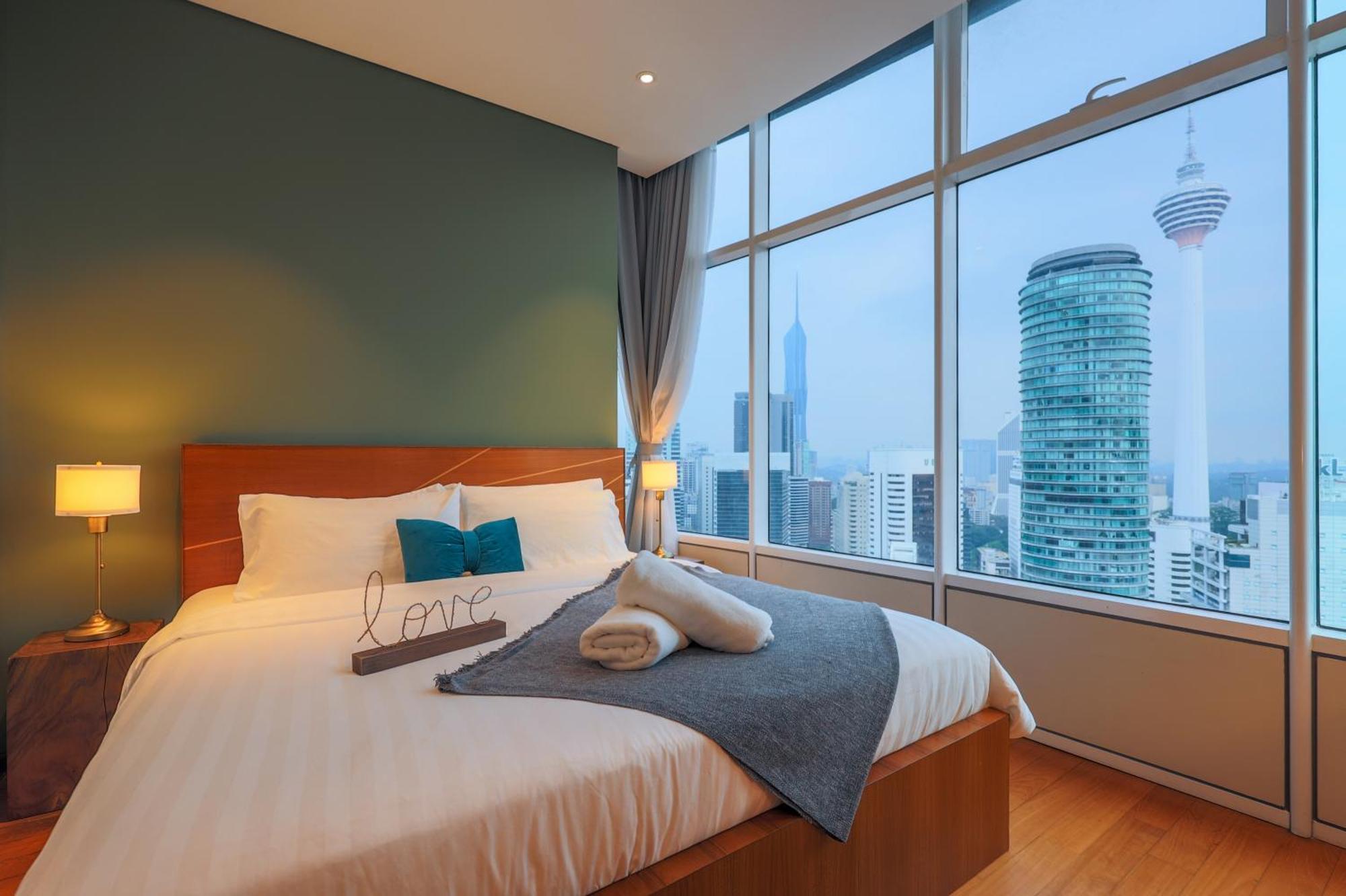 Calm Sojourn, Sky Suites Klcc Kuala Lumpur Eksteriør billede