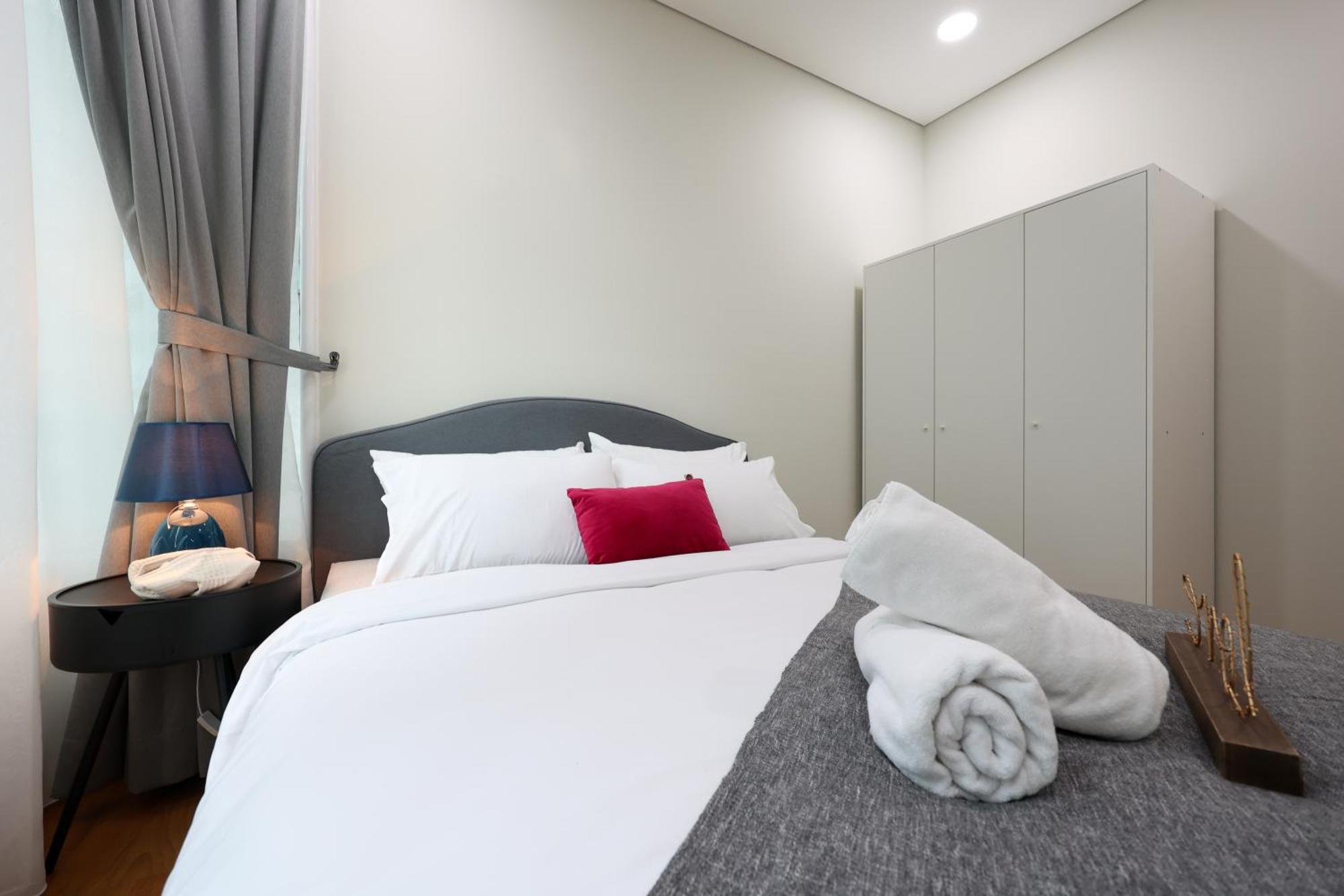 Calm Sojourn, Sky Suites Klcc Kuala Lumpur Eksteriør billede